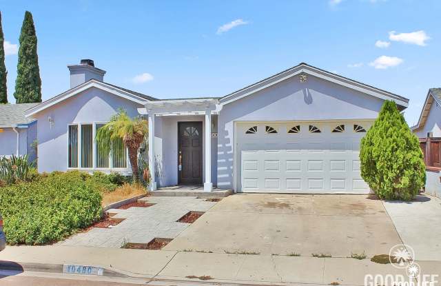 Nice 4B/2BA w/ Attached Garage  Fenced Yard - 10480 Westchester Avenue, San Diego, CA 92126
