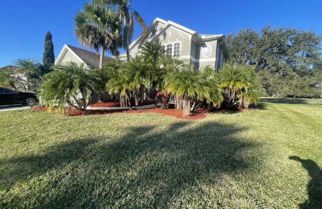 1565 THE OAKS Boulevard Gallery 2