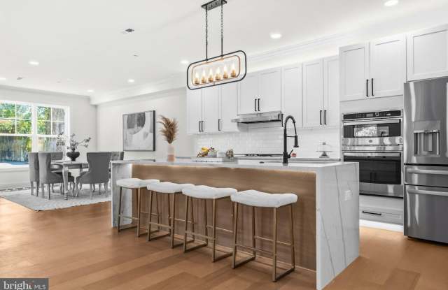 11110 VALLEY VIEW Avenue Gallery 2