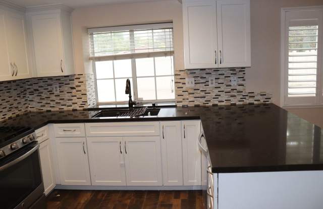 Spacious ALPINE 3 Bedroom 2.5 Bath 2 Story on a Cul De Sac photos photos