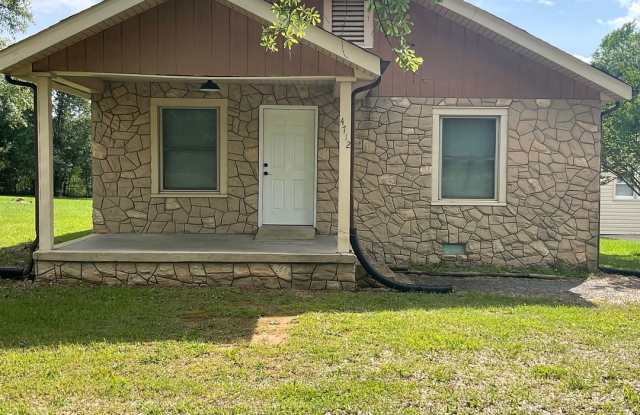 Home with 2 bedrooms, 2 bath - 4712 North Carolina 73, Lincoln County, NC 28080 Home with 2 bedrooms, 2 bath - 4712 North Carolina 73, Lincoln County, NC 28080