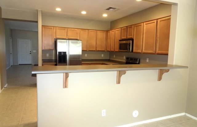 7105 S 68th Glen Gallery 3