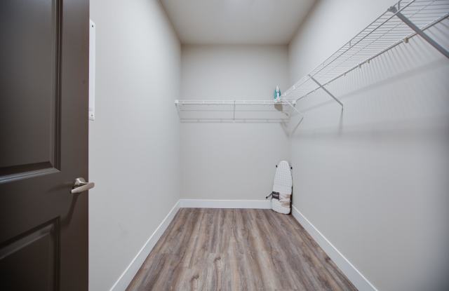 3311 Grand Central Avenue photos photos
