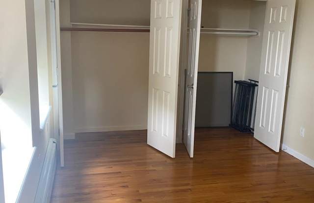 328 Tompkins Avenue photos photos
