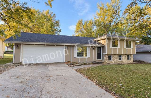3 Bed/2.5 Bath Located in Established Southwest Springfield Neighborhood! Gallery 3