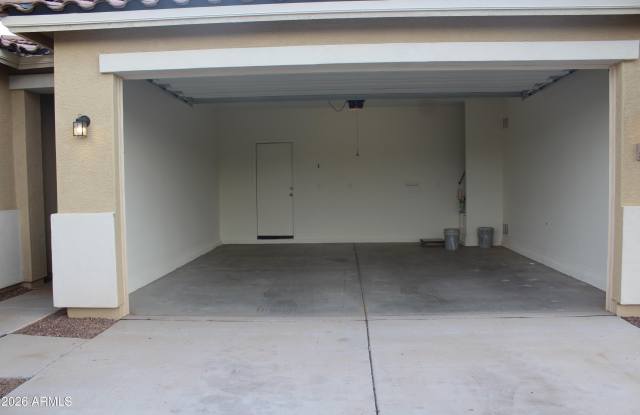 249 W Tropical Drive Gallery 3