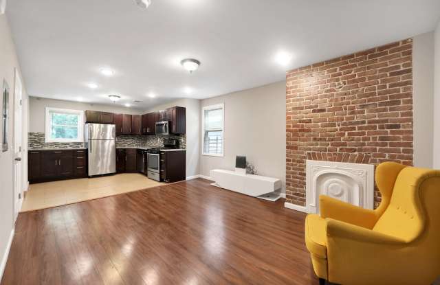 20 GARDNER AVE Gallery 2