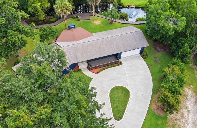 2421 DOGWOOD Lane Gallery 1
