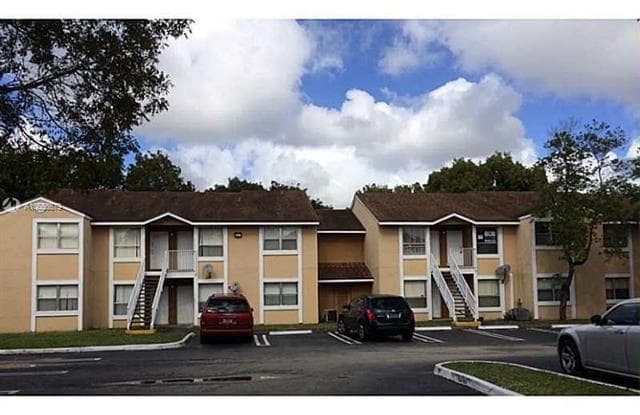 2220 SW 80th Ter - 2220 Southwest 80th Terrace, Miramar, FL 33025