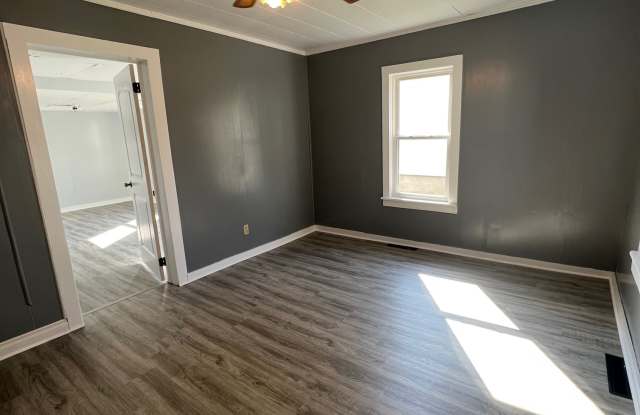 221 South Wood Street - 1 Gallery 2