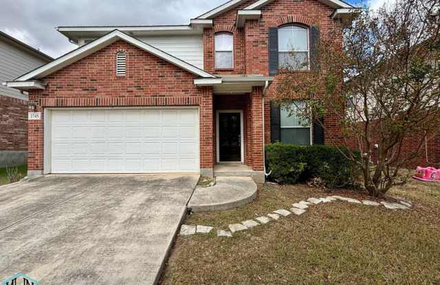 Amazing 3 bed/2.5 bath two story home in Belmont Park with community amenities and Schertz/Cibolo School District! - 2745 Sterling Way, Schertz, TX 78108