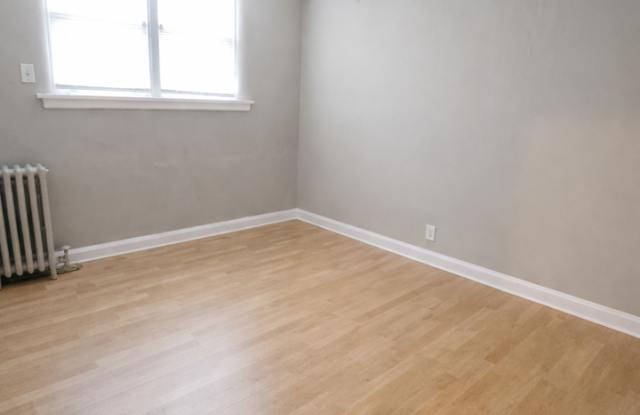 1947 Grand Ave photos photos