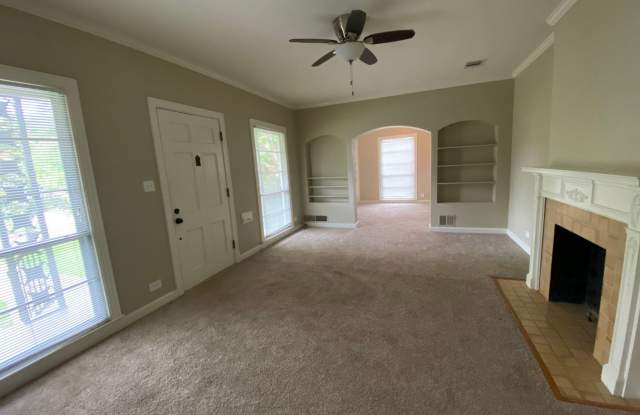 838 Ratcliff Street Gallery 2