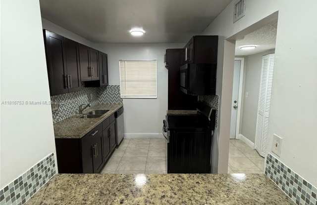 4121 Stirling Rd photos photos