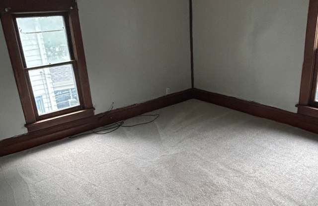 3 Bedroom 1 Bathroom House photos photos