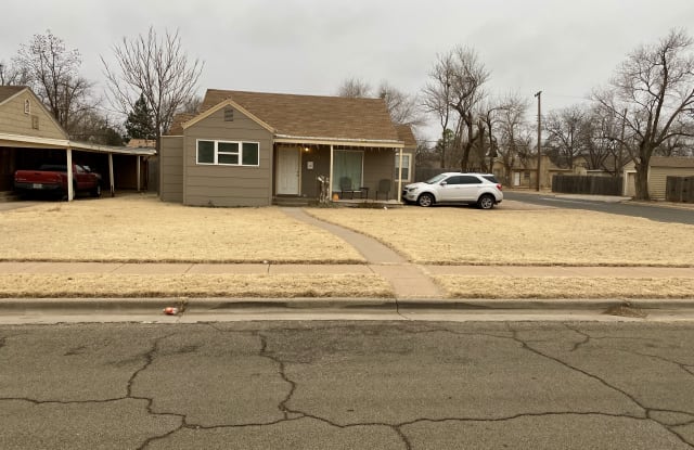 2219 30th St photos photos