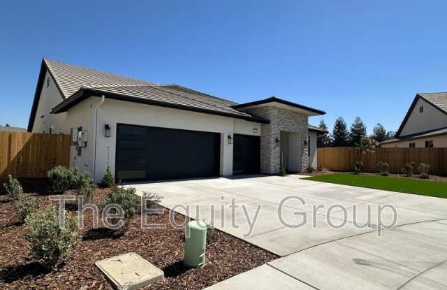 2444 N Hilton Street photos photos