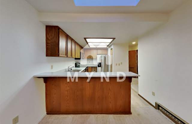 4214 W Lake Sammamish Pkwy NE APT 306 Gallery 4