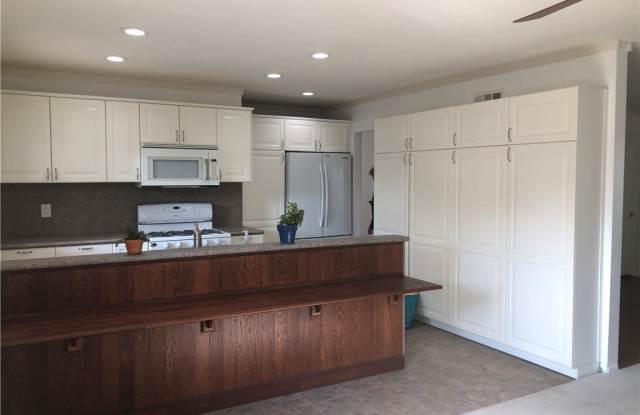 6902 Cumberland Drive Gallery 4