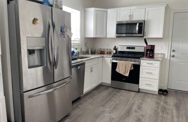 123 Burlington Avenue - 123 Burlington Street, Providence, RI 02906
