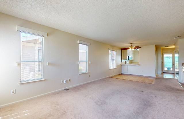 1027 W. Dakota Ave Unit #104 Fresno, CA 93705 Gallery 4
