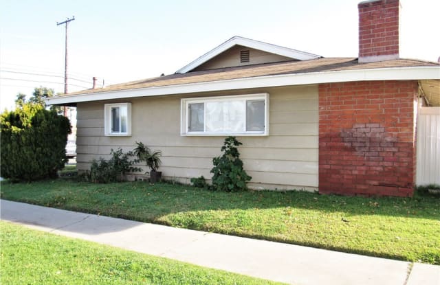 1842 W Maple Avenue - 1842 West Maple Avenue, Orange, CA 92868