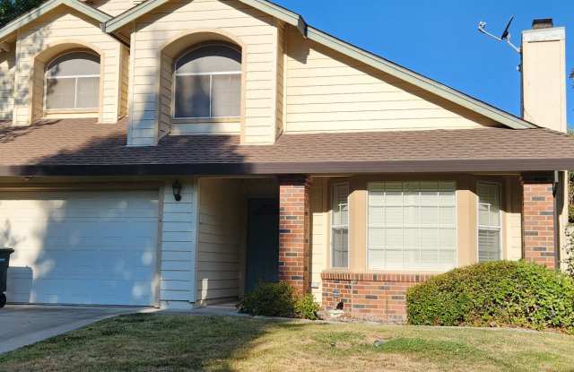 3 Bedroom 3 Bathroom Home in River Oaks Community photos photos