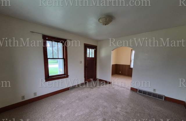 FOR RENT- 1359 Garden Cozy Bungalow in Quiet Area~ Gallery 4