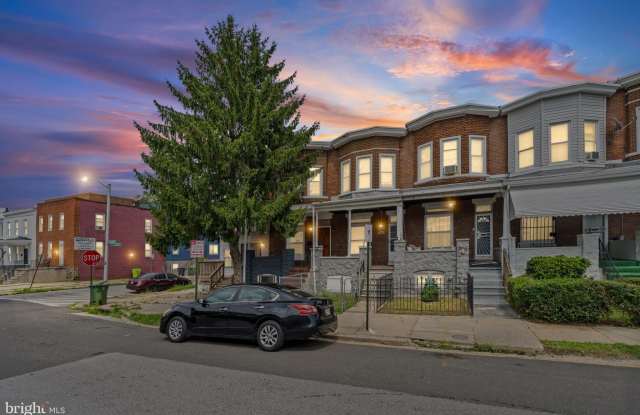 1653 N SMALLWOOD Street photos photos