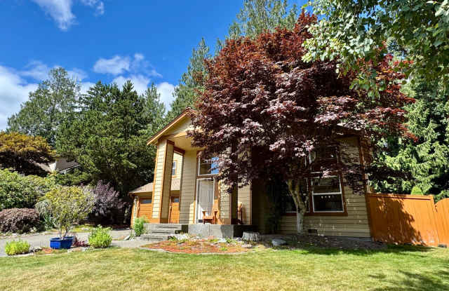 Fenced yard, excellent location, quality finishes, hot tub and available now photos photos