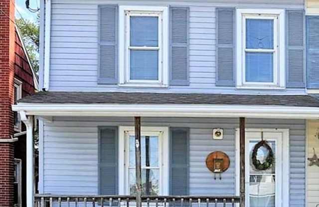3 bed 1 bath Gallery 1