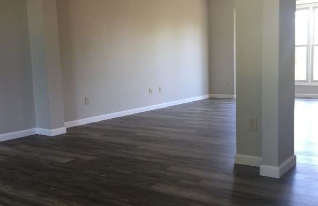 2036 Mitchum Drive Gallery 2