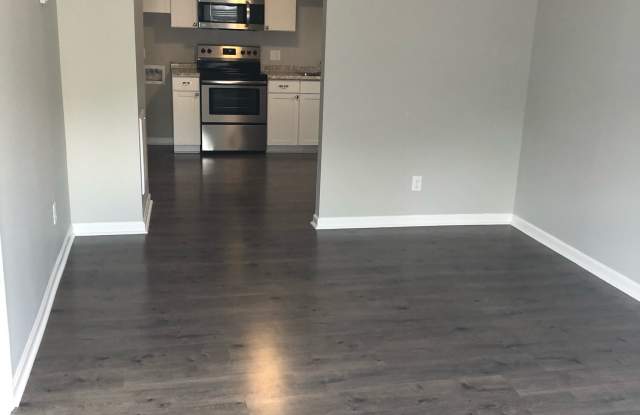 406-1 Lindsay Street - 406 Lindsay Street, Kernersville, NC 27284 406-1 Lindsay Street - 406 Lindsay Street, Kernersville, NC 27284