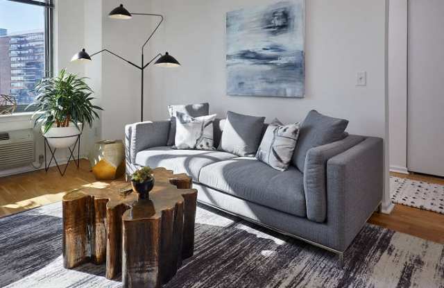 50 Columbus Avenue Gallery 4