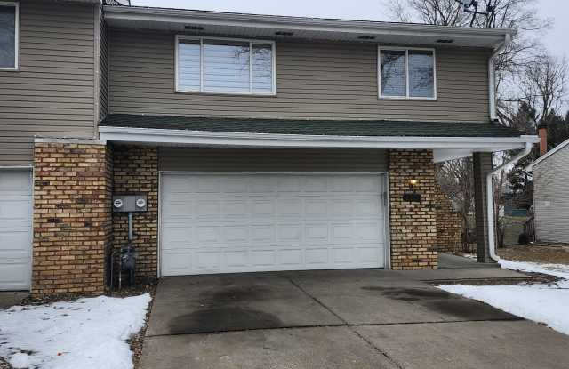 6221 Boone Avenue North - 1 photos photos