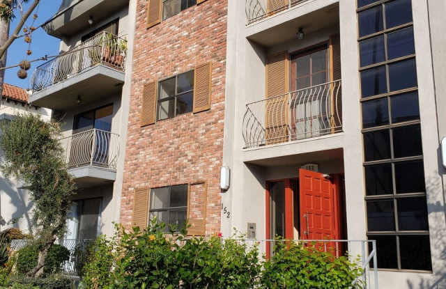 152 OAKHURST DR - 152 South Oakhurst Drive, Beverly Hills, CA 90212