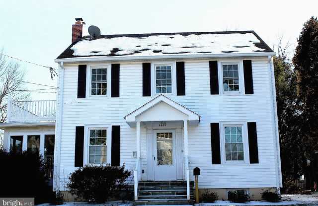 4602 WEST VIRGINIA AVENUE Gallery 2