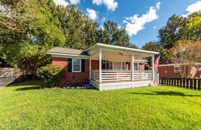 3 Bedroom, 2 Bathroom Home in Boulder Bluff - Goose Creek Gallery 4