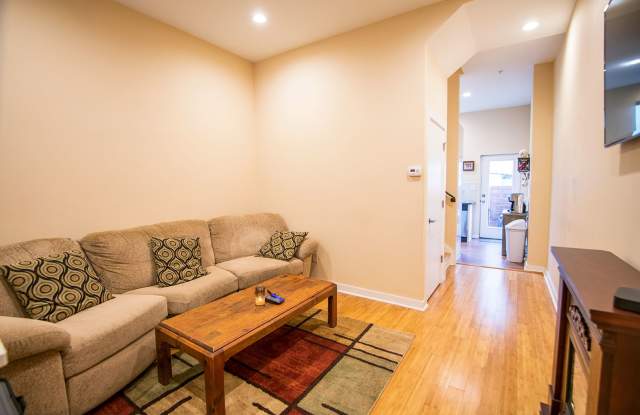 Graduate Hospital Three Bedroom Home photos photos