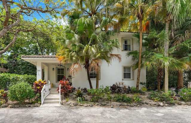 3605 SW 37 Avenue photos photos