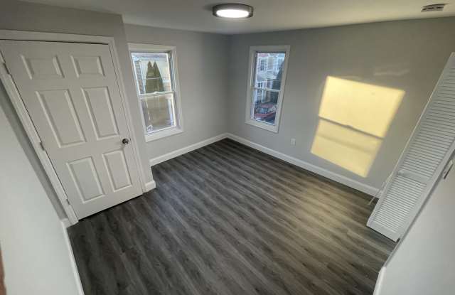 1257 Washington Avenue Gallery 3