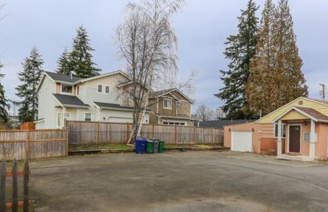 2817 NE 16TH ST - 2817 NE 16th St, Renton, WA 98056