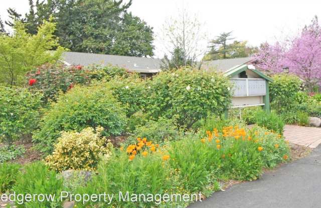 2135 Redwood Road Gallery 2