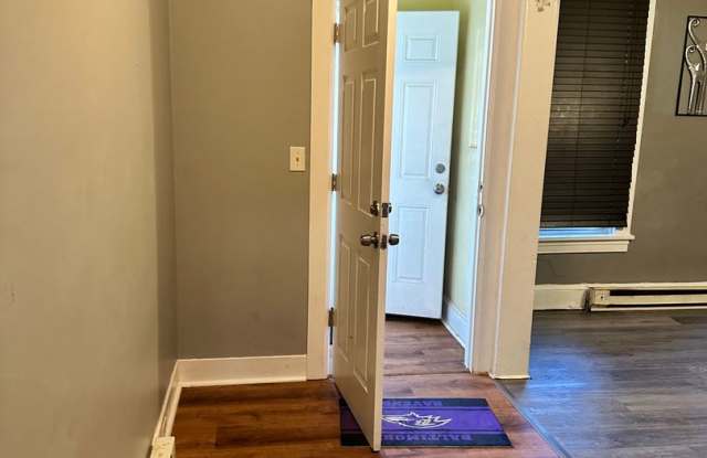 Apt. 1 Gallery 4