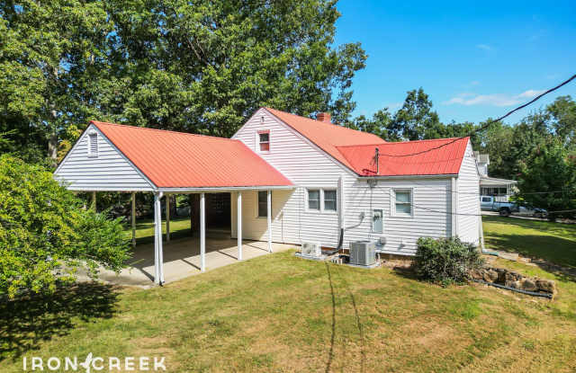 Three-Bedroom on Stunning Lot with Detached Garage photos photos