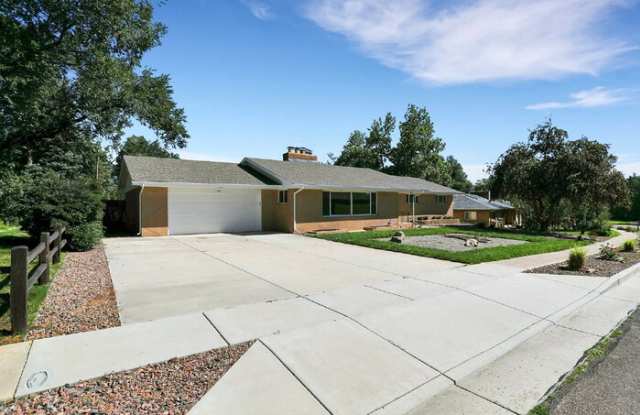 1102 Skyway Boulevard photos photos