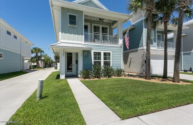 768 2ND ST - 768 2nd St N, Jacksonville Beach, FL 32250
