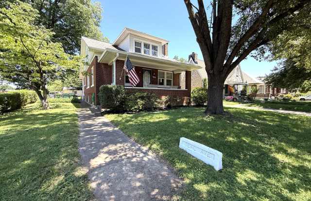 Charming 5 Bedroom 2 Bath Home located in Audubon Park photos photos Charming 5 Bedroom 2 Bath Home located in Audubon Park photos photos