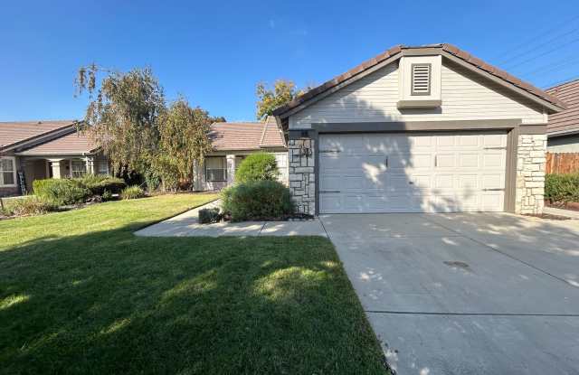 Nice home in Turlock - 355 Sunnyhill Drive, Turlock, CA 95382