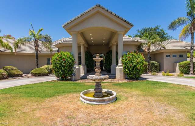 2334 E CLOUD Drive Gallery 4